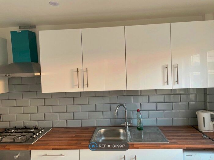 4 Bedroom Terraced House To Rent In Pipkin Way, Oxford OX4