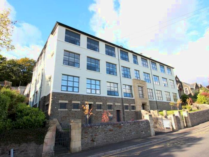 1 Bedroom Property To Rent In Pontypridd House, Tyfica Road Graigwen, Pontypridd, CF37