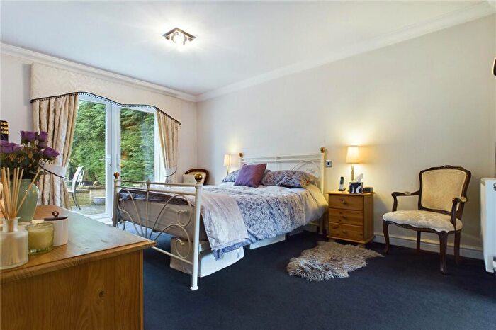 3 Bedroom Bungalow For Sale In Padworth, Reading, RG7