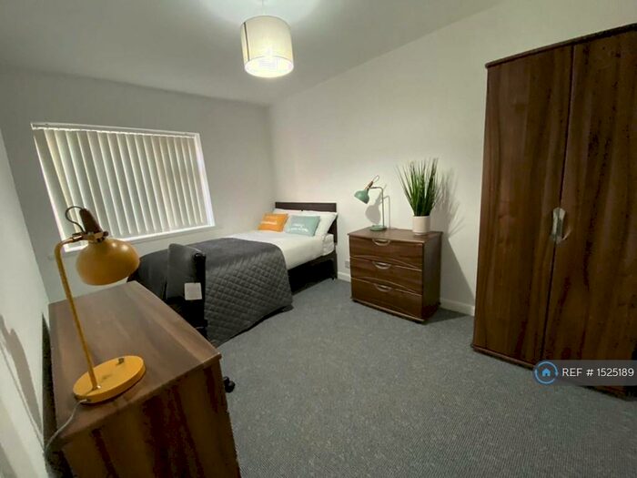 4 Bedroom Terraced House To Rent In Gerard Avenue, Coventry, CV4