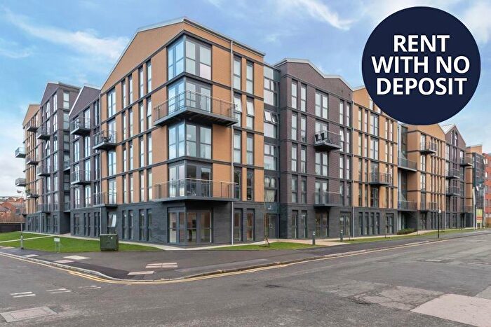 2 Bedroom Flat To Rent In Communication Row, Birmingham, West Midlands, B15