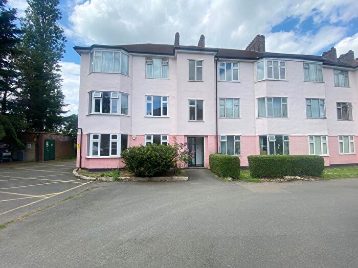 2 Bedroom Property To Rent In Chinbrook Road, London, SE12