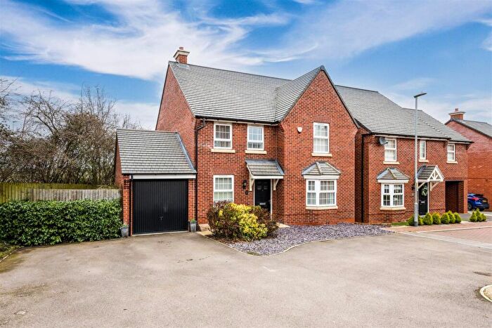 4 Bedroom Detached House To Rent In Heron Close, Higham Ferrers, NN10