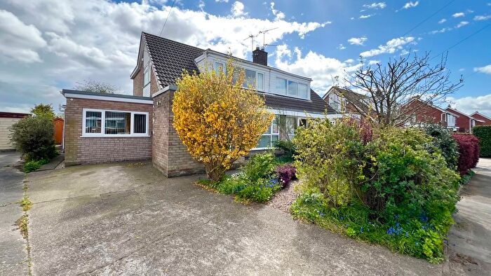 4 Bedroom Semi-Detached House For Sale In Dar Beck Road, Scotter, DN21