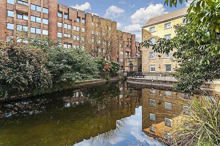 Studio For Sale In Molesworth Street, London, SE13