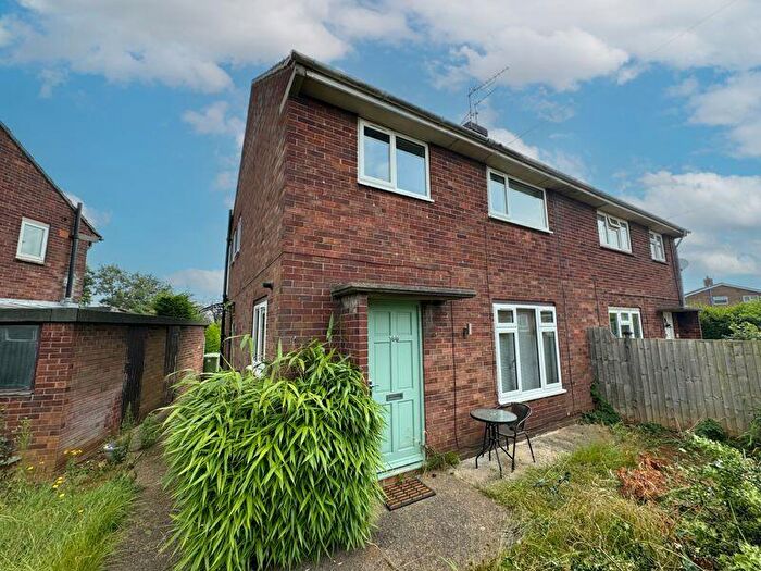3 Bedroom Semi-Detached House To Rent In Queensway, Grantham, NG31