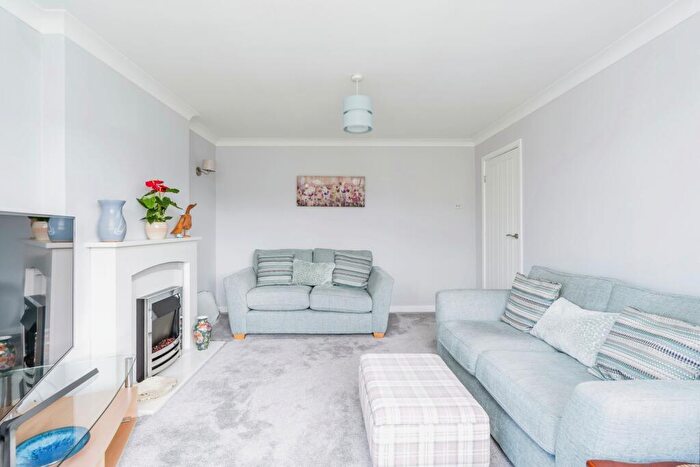2 Bedroom Detached House For Sale In Ashdene Road, Ashurst, Southampton, Hampshire, SO40