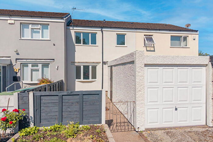 3 Bedroom Terraced House For Sale In Kinnersley Close, Redditch, B98