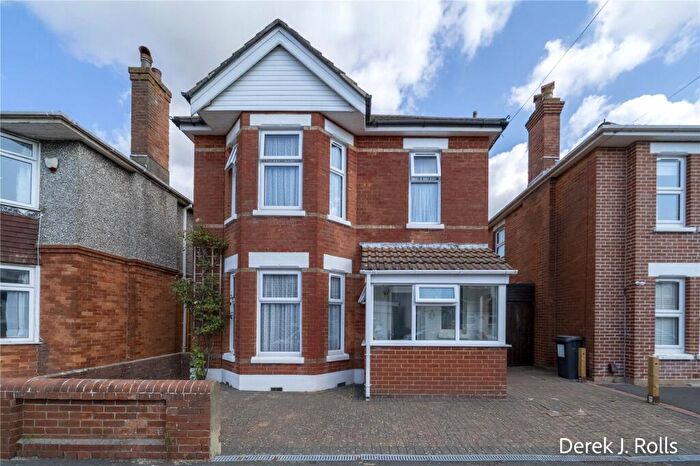 3 Bedroom Detached House For Sale In Highfield Road, Bournemouth, Dorset, BH9