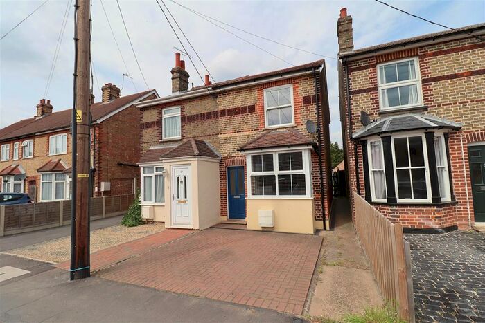 3 Bedroom Semi-Detached House To Rent In Cressing Road, Braintree, CM7