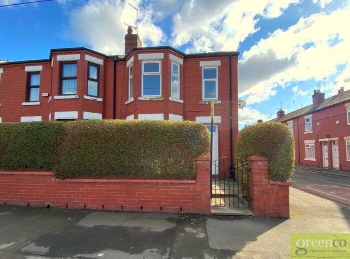 3 Bedroom End Of Terrace House To Rent In Derby Road, Salford, M5