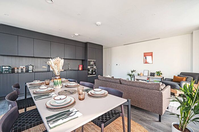 2 Bedroom Flat To Rent In Coppermaker Square, Stratford, London, E20