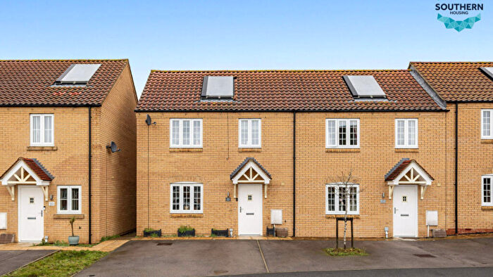 2 Bedroom End Of Terrace House For Sale In Virginia Crescent, Burton Latimer, NN15