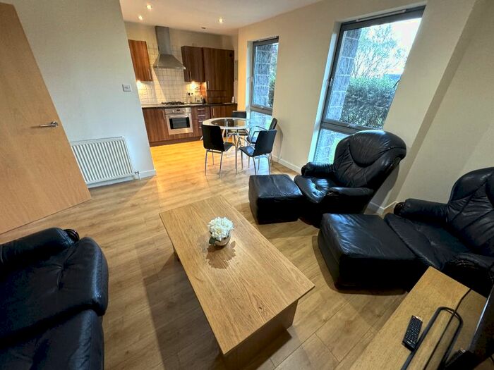 2 Bedroom Flat To Rent In Merkland Lane, City Centre, Aberdeen, AB24