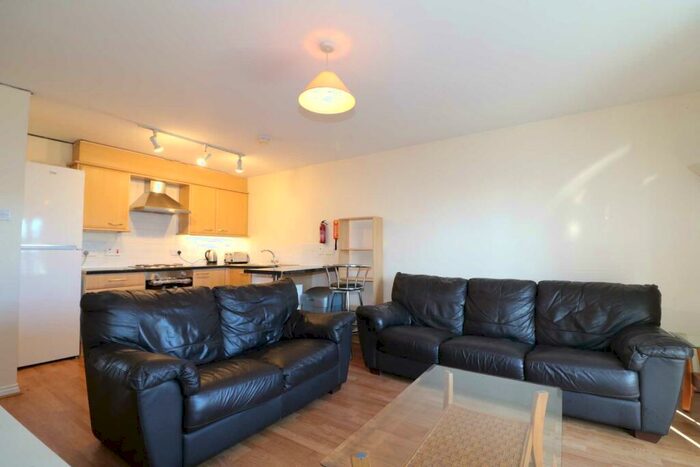 2 Bedroom Apartment To Rent In Chancellor Court, Liverpool, L8