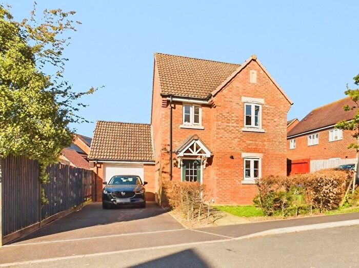 3 Bedroom Detached House For Sale In Rothschild Drive, Sarisbury Green, Southampton, SO31