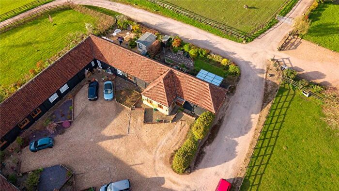 3 Bedroom Bungalow For Sale In Courtyard Barns, Brook Hall Farm, BA14