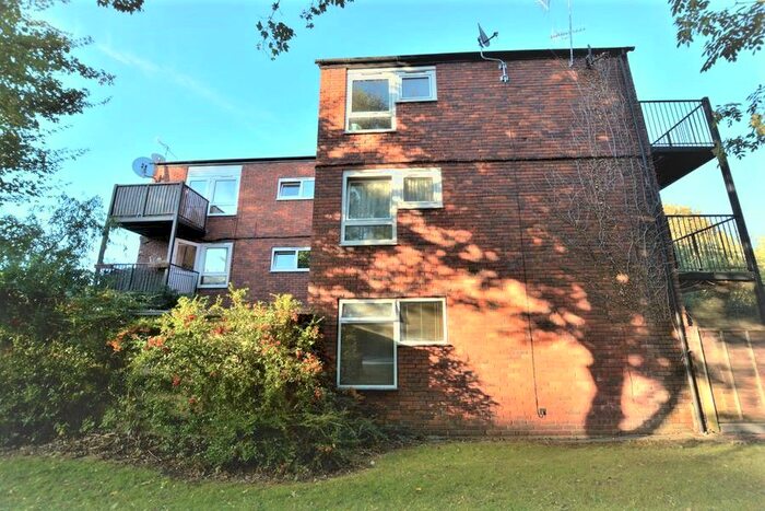 1 Bedroom Flat To Rent In Braybourne Close, Uxbridge, UB8