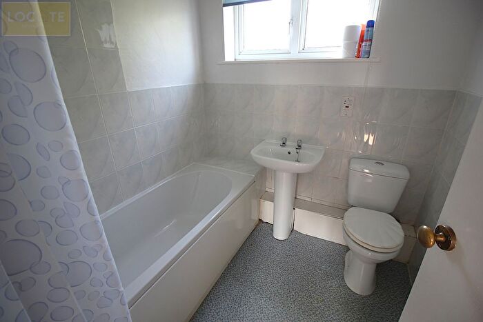 1 Bedroom Flat For Sale In Cavendish Road, Urmston, Manchester, M41
