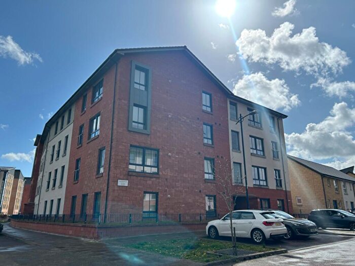 2 Bedroom Flat To Rent In Inchgarvie Loan, Glasgow, G5