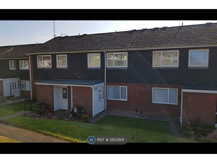1 Bedroom Maisonette To Rent In Crane Close, Warwick, CV34