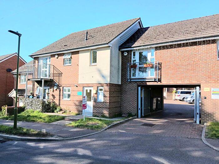 2 Bedroom Flat To Rent In Claymores, Stevenage, SG1