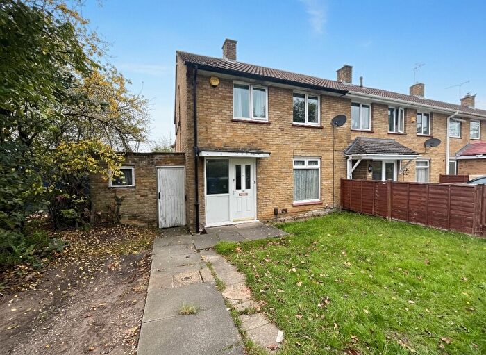 2 Bedroom End Terrace House To Rent In Basemoors, Bracknell, Berkshire, RG12