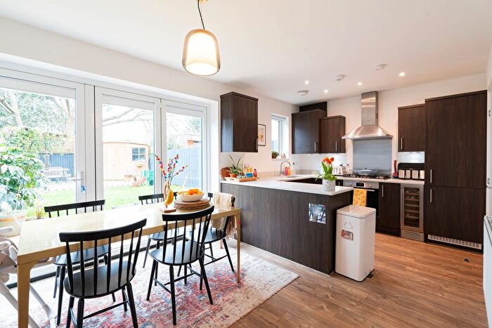 4 Bedroom Terraced House To Rent In Baynhams Drive, Oxford, Oxfordshire, OX2