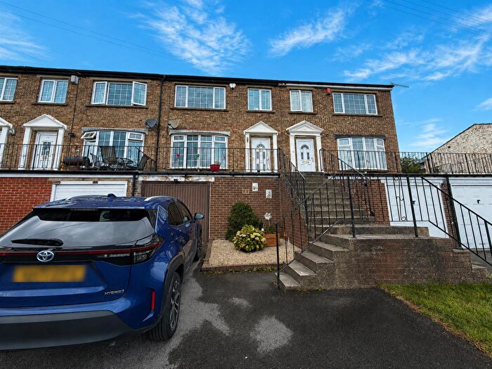 3 Bedroom Terraced House For Sale In South Edge, Keighley, BD20