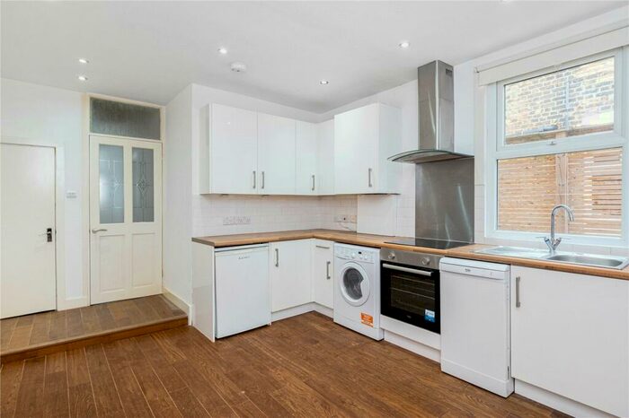 1 Bedroom Flat To Rent In Cambray Road, London, SW12