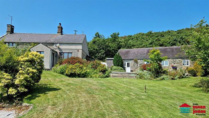 5 Bedroom Detached House For Sale In Properties, Sarn, Pwllheli, LL53