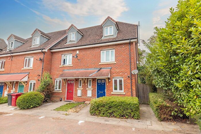 3 Bedroom Terraced House For Sale In Huxley Close, Wexham, SL3