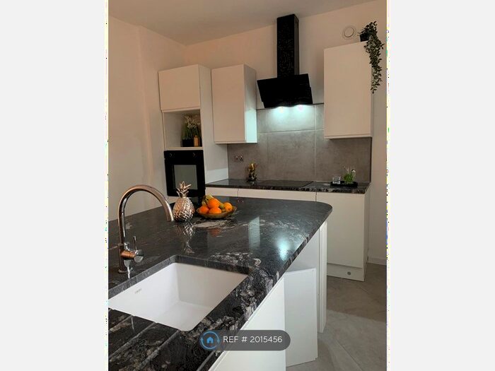 2 Bedroom End Of Terrace House To Rent In Wigan, Wigan, WN2