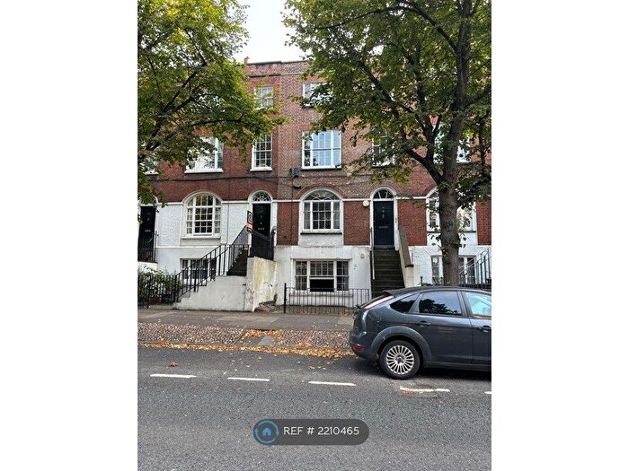 1 Bedroom Flat To Rent In New Road, Chatham, ME4