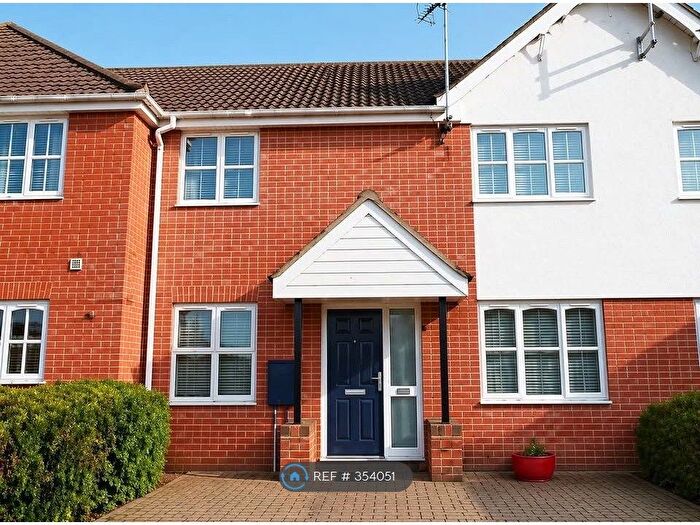 3 Bedroom Terraced House To Rent In Wheatfield, Peterborough, PE6