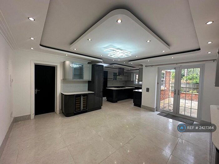 7 Bedroom Detached House To Rent In Windsor Road, Ascot, SL5