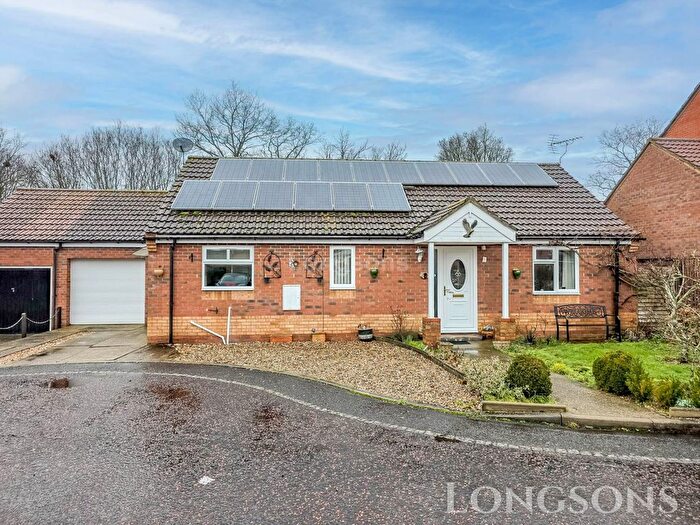 3 Bedroom Detached Bungalow For Sale In Bittern Close, Necton, PE37