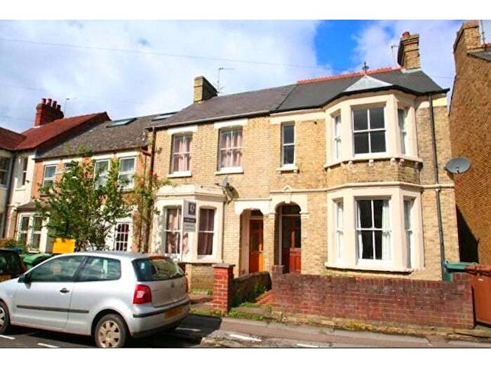 6 Bedroom Terraced House To Rent In Bartlemas Road, Oxford, Oxfordshire, OX4