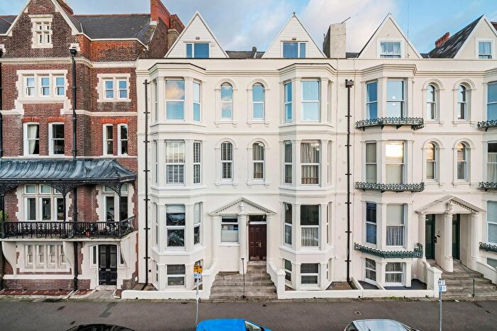 2 Bedroom Flat For Sale In Western Parade, Southsea, PO5
