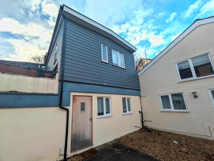 1 Bedroom Terraced House To Rent In Clifton Road, Exeter, EX1