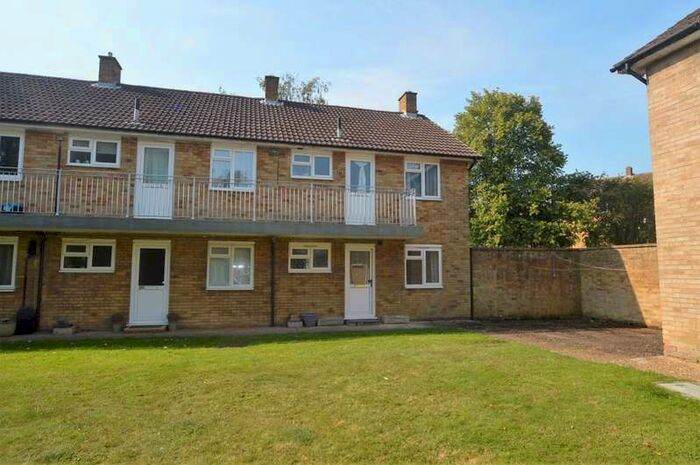 1 Bedroom Maisonette Flat To Rent In Hughenden Road, St Albans AL4