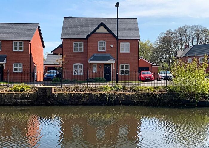 4 Bedroom Detached House For Sale In Plantin Road, Altrincham, WA14