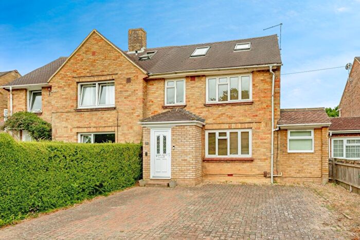 4 Bedroom Semi-Detached House For Sale In The Dingle, Crawley, RH11