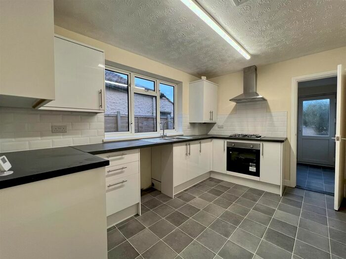 2 Bedroom Terraced House To Rent In Station Road, Portsmouth, PO3