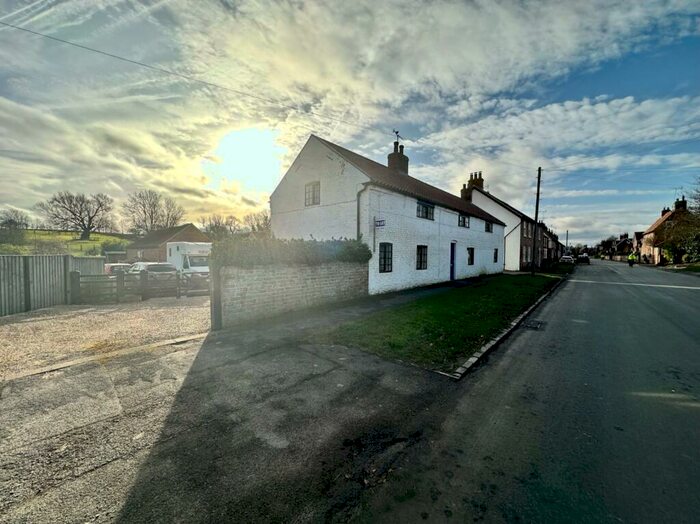 4 Bedroom Detached House To Rent In Main Street, Etton, Beverley, Uk, HU17