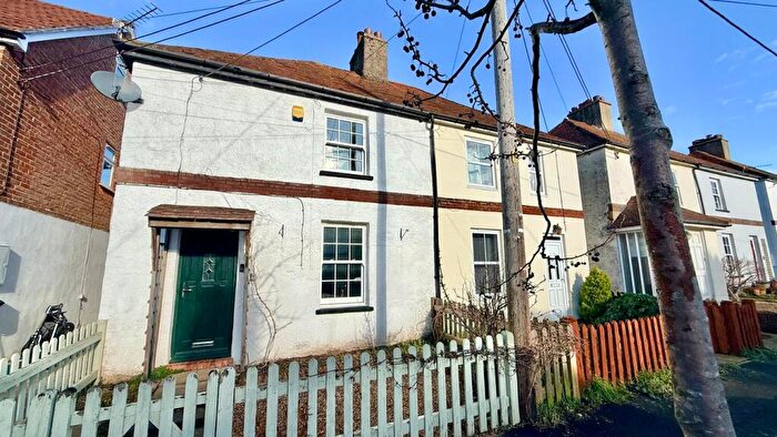 3 Bedroom Semi-Detached House For Sale In May Avenue, Lymington, Hampshire, SO41