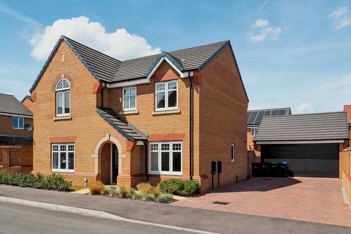 4 Bedroom Detached House To Rent In Griffon Drive, Nottingham, NG15