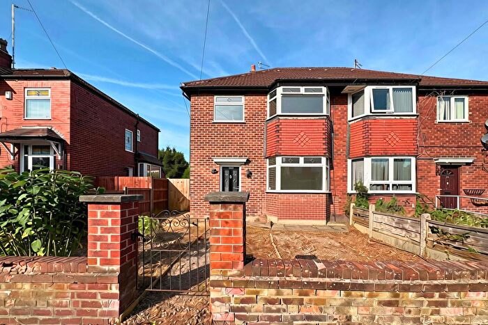 3 Bedroom House To Rent In Hollymount Road, Great Moor, Stockport, SK2