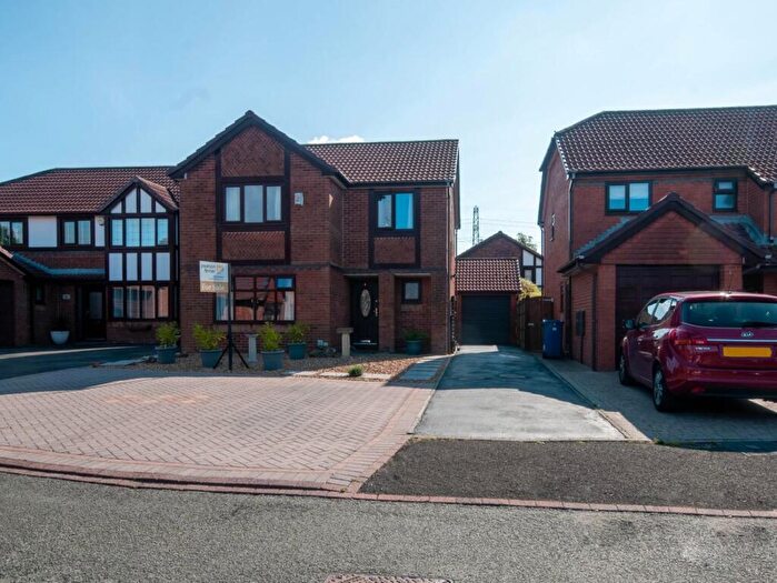 4 Bedroom Detached House For Sale In Newark Avenue, Radcliffe, Manchester, M26