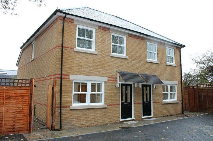 2 Bedroom Semi Detached House To Rent In Queens Road, Buckhurst Hill, IG9